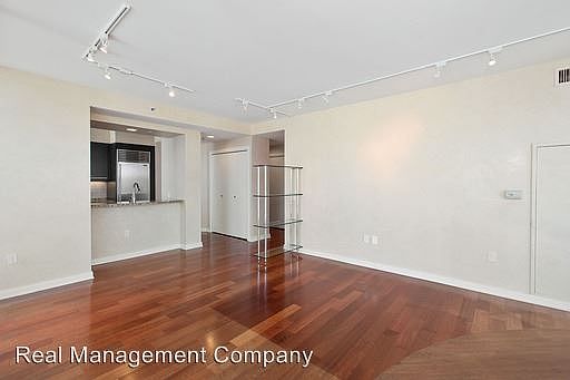 4th image of 2975 Scott Blvd Ste 200