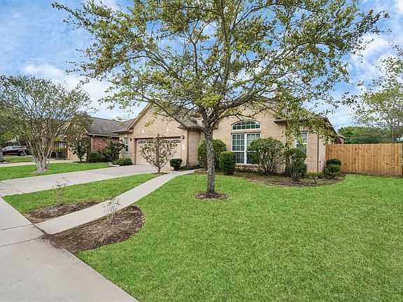 2nd image of 6727 Oakman Ln