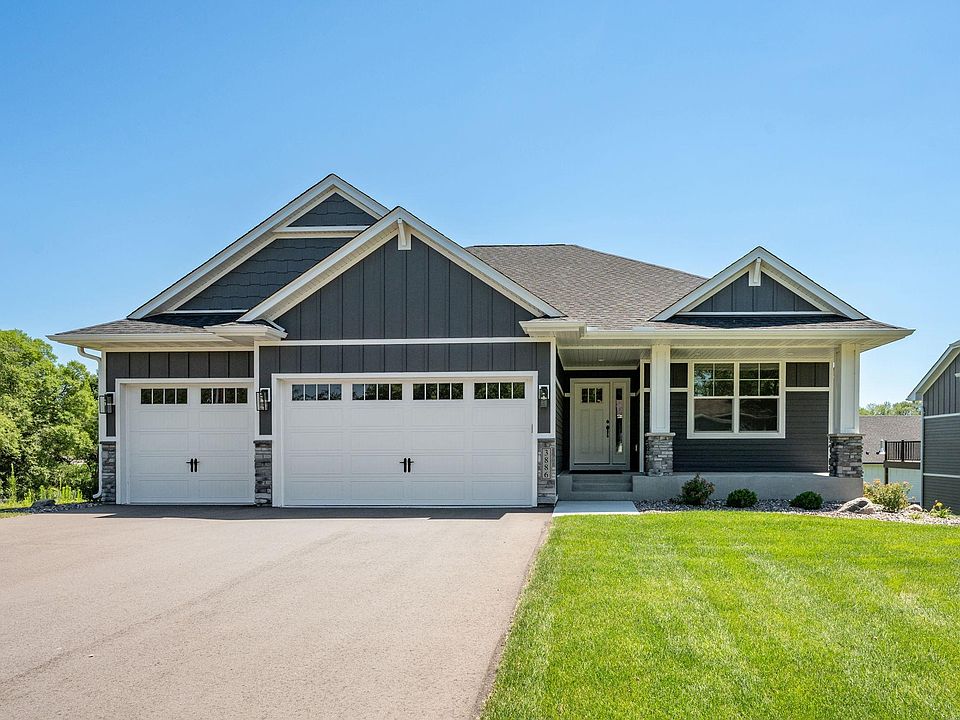 1st image of 3886 Larabee Ave NE