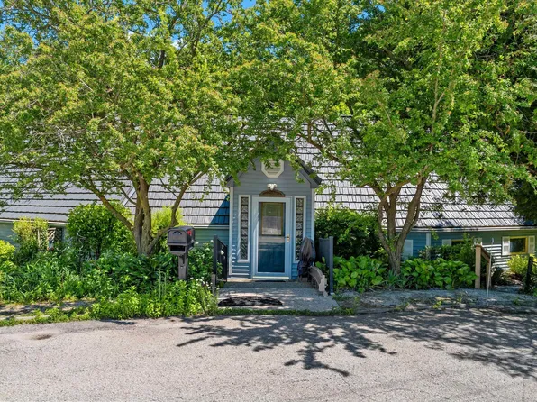 E5401 12th Rd, Algoma, WI 54201
