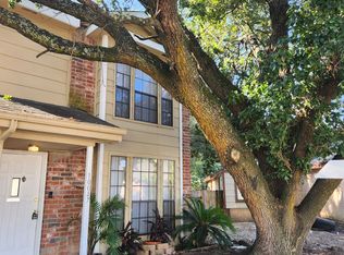 10045 Emerald Creek Dr, Houston, TX 77070