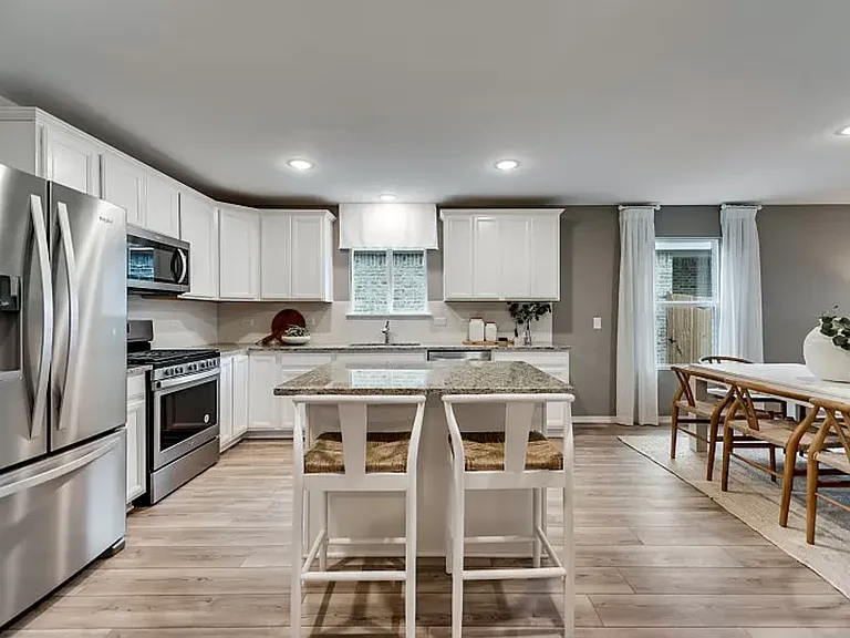 3008 Lakewood Ln — Photo 13