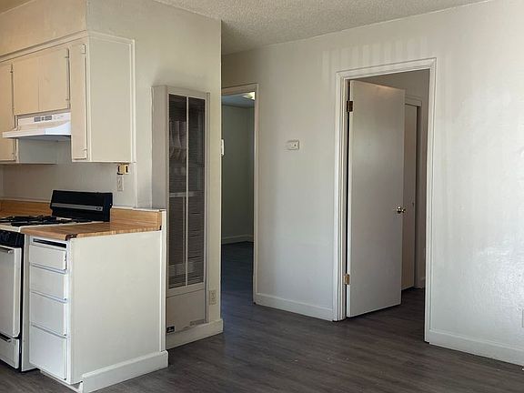 5th image of 1090 N Court St APT A