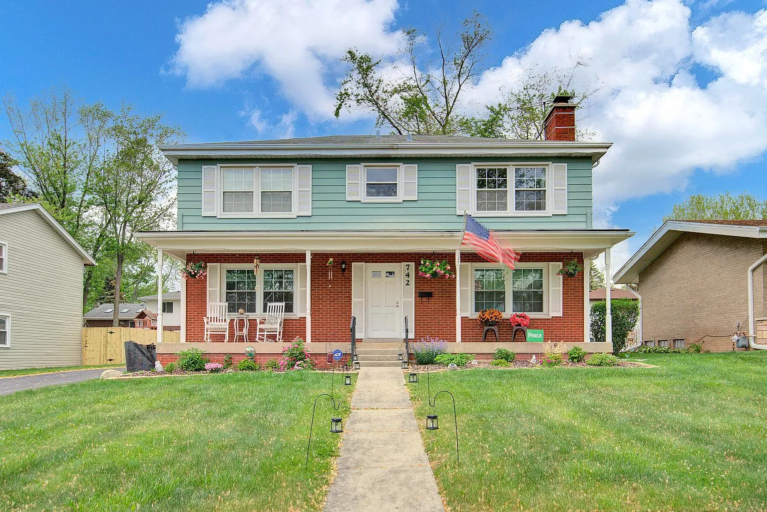 742 Ash St photo 1