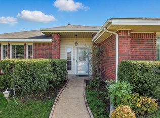 931 Valleycreek Rd, Mesquite, TX 75181