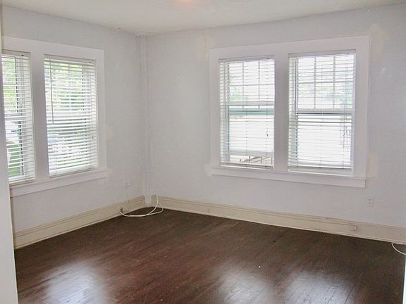 4th image of 536 14th St APT 208