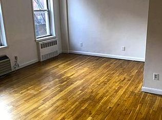 217 W 15th St FL 2, New York, NY 10011