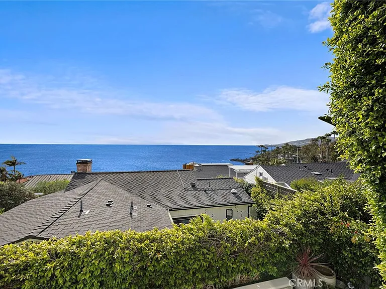 2609 Victoria Dr — Photo 24