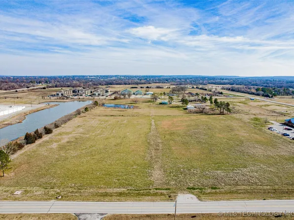 1409 S Wickham Rd, Sapulpa, OK 74066