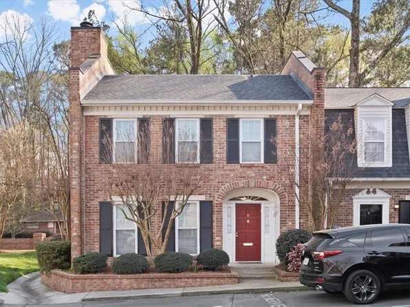 8 Surry County Pl NW, Atlanta, GA 30318