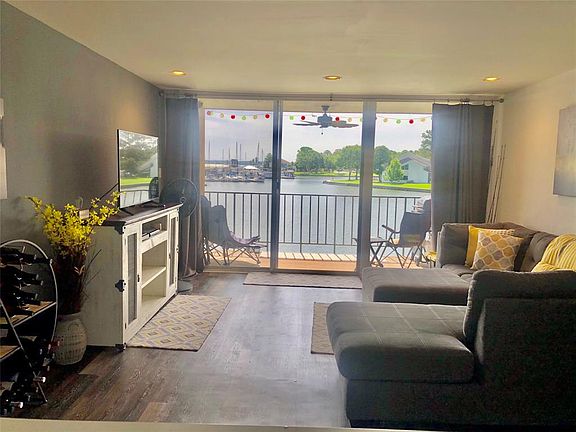 3rd image of 12600 Melville Dr APT 208