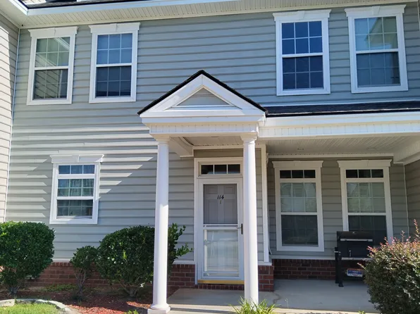 114 Governors Blvd, Hinesville, GA 31313