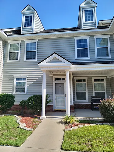 114 Governors Blvd Photo 1