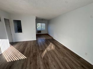 Hazeltine, Van Nuys, CA 91405