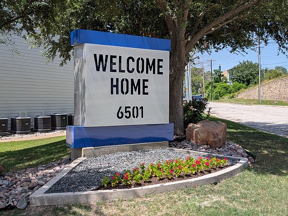 4th image of 6501 Shady Oaks Manor Dr APT 403