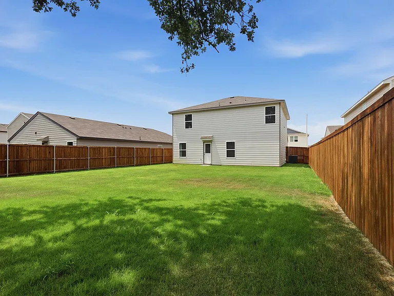 832 Eagles Nest Dr — Photo 31