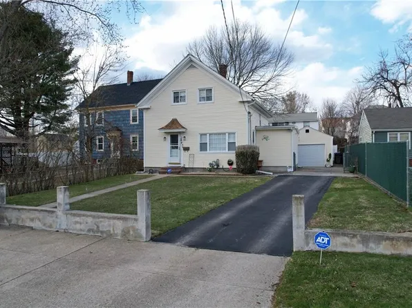 12 Warren Ave, North Providence, RI 02911