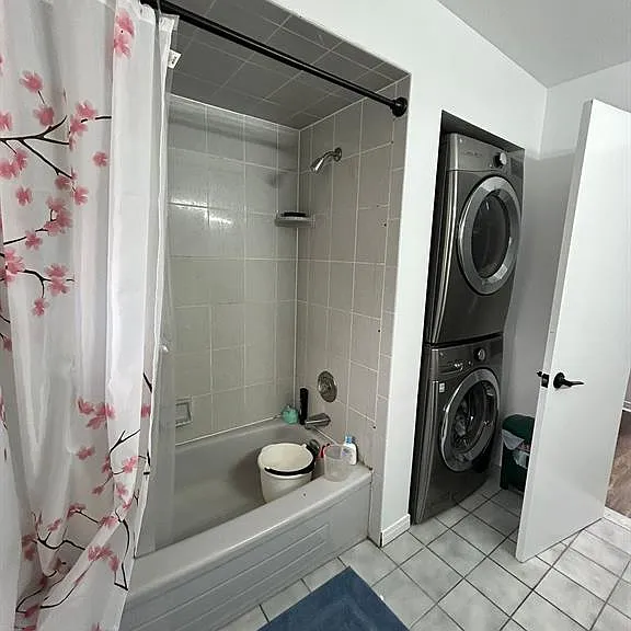 8351 Kingston Cres — Photo 17