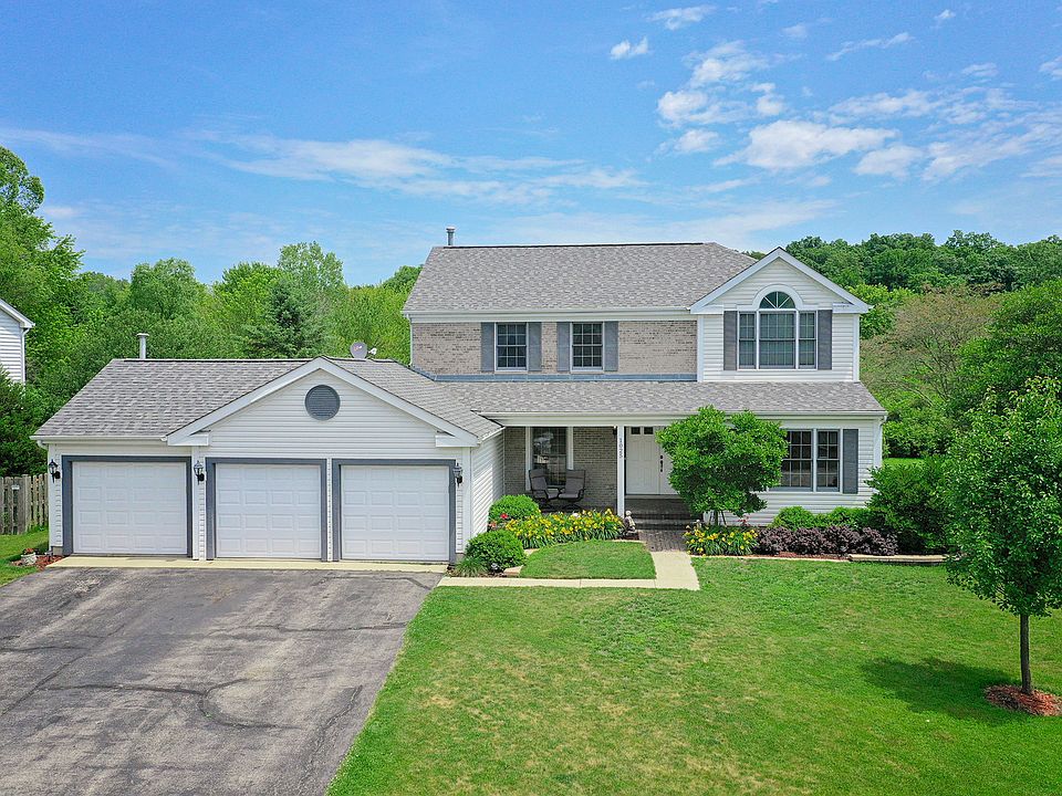 1st image of 1025 Autumn Dr