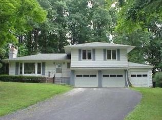 6905 Highland View Dr, Painesville, OH 44077