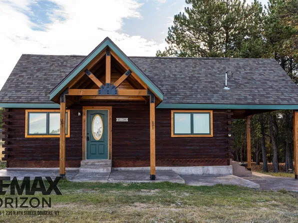 2936 Esterbrook Rd, Douglas, WY 82633