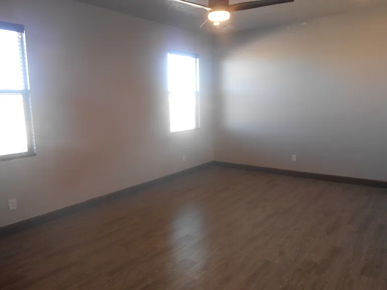 Guest Bedroom #1