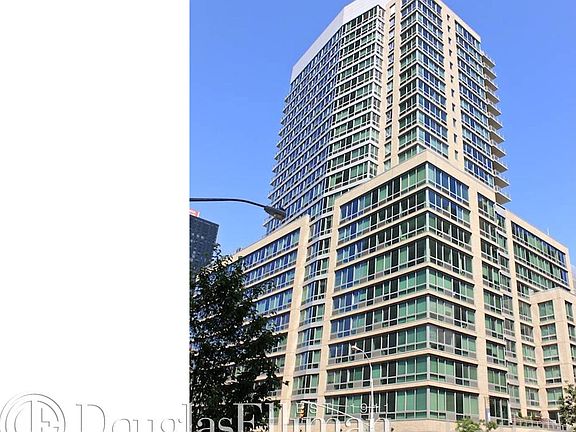 3rd image of 455 W 37th St APT 1101