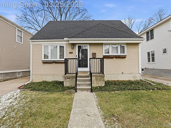 2nd image of 1267 Webster St