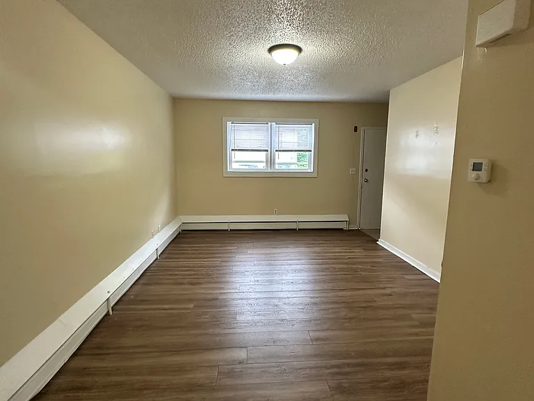 106 Fulton St #1/2 — Photo 4