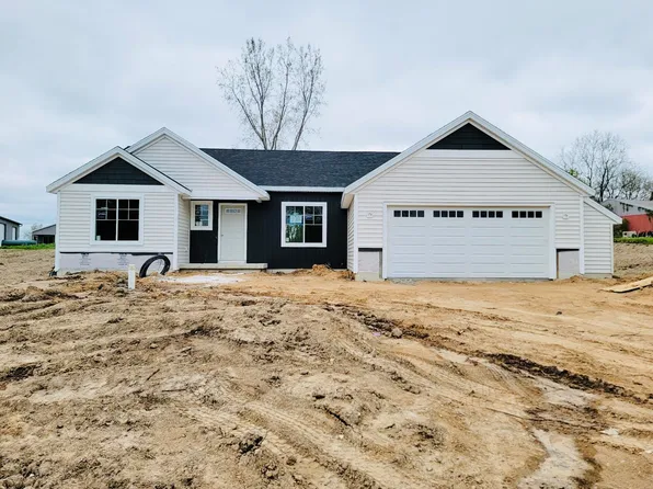 10555 68th St SE, Alto, MI 49302