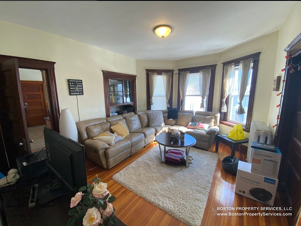 1st image of 7 Hillside St #2