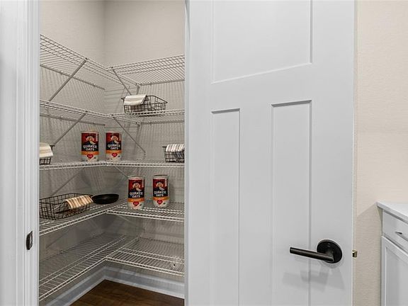 5th image of 1699 Bancroft Rd