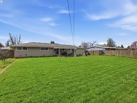 2nd image of 76 Woodlane Dr