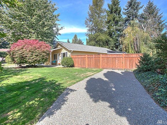 4th image of 10208 NE 140th Pl