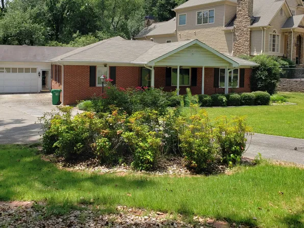 3094 Mabry Rd, Atlanta, GA 30319