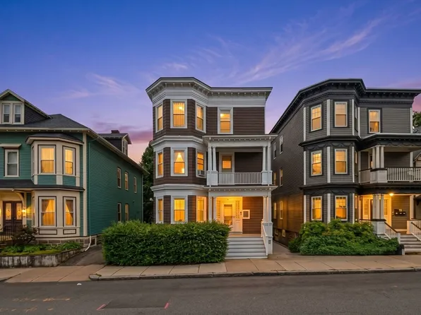 229 Center St, Dorchester Center, MA 02124