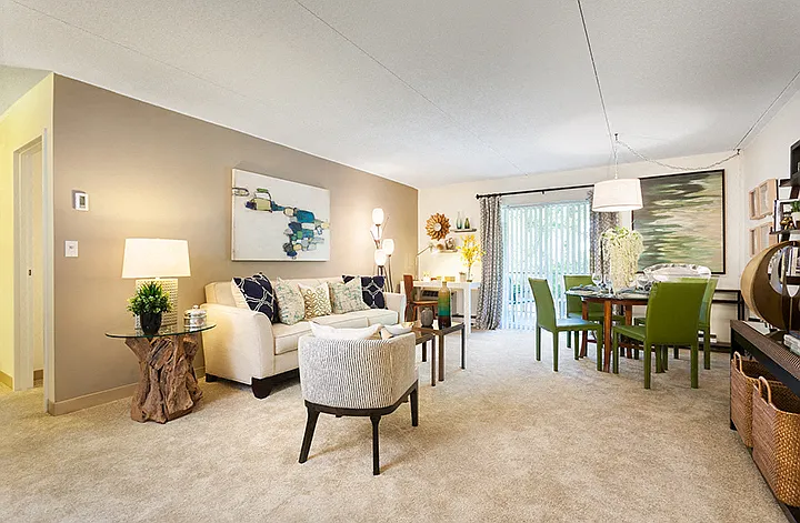 Water View Terrace Apartments - Berkeley Style Bedroom