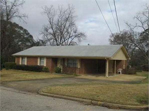 315 W Fairview St, Troy, AL 36081
