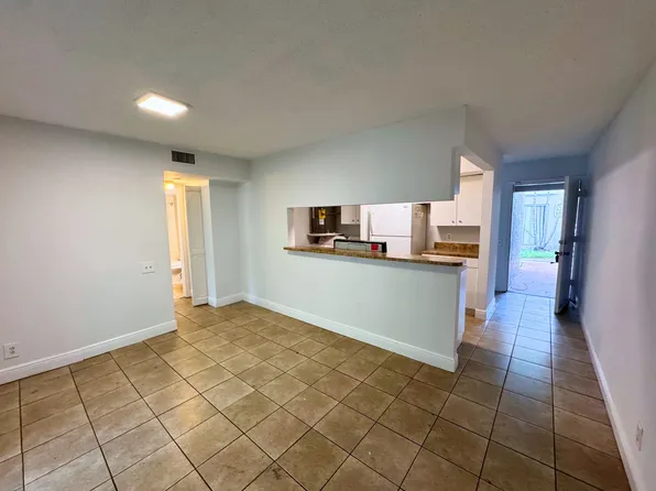 4531 Treehouse Ln, Fort Lauderdale, FL 33319