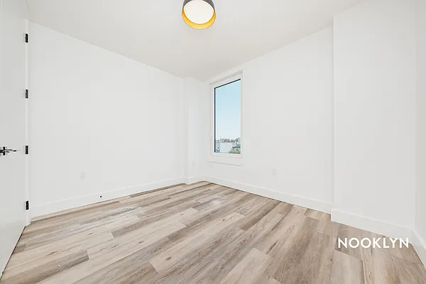 Rented by Nooklyn NYC LLC | media 76