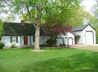53 Winnebago Ct, Hopewell, IL 61565