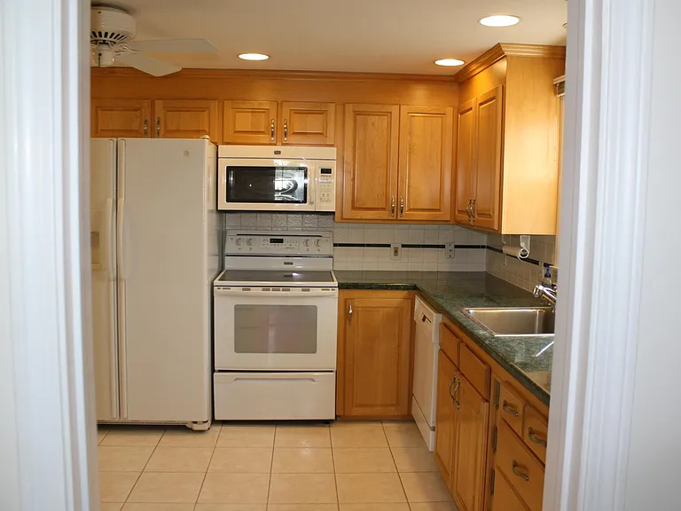 129 Wayside Rd — Photo 22