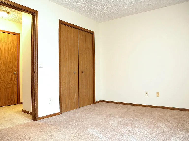 1393 Compton Ct 2bed/1bath LOFT