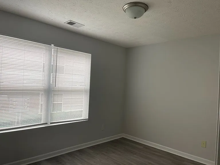 5201 Fairington Ridge Cir — Photo 9