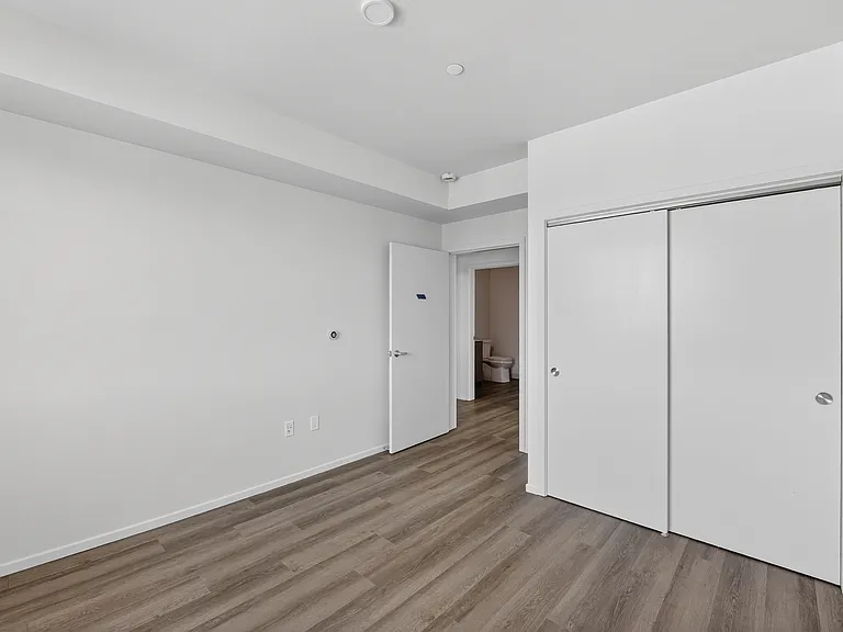 Dry Creek Crossing Apartments — Photo 47