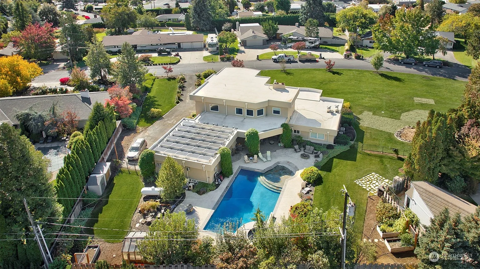 4811 Snowmountain Road photo 1