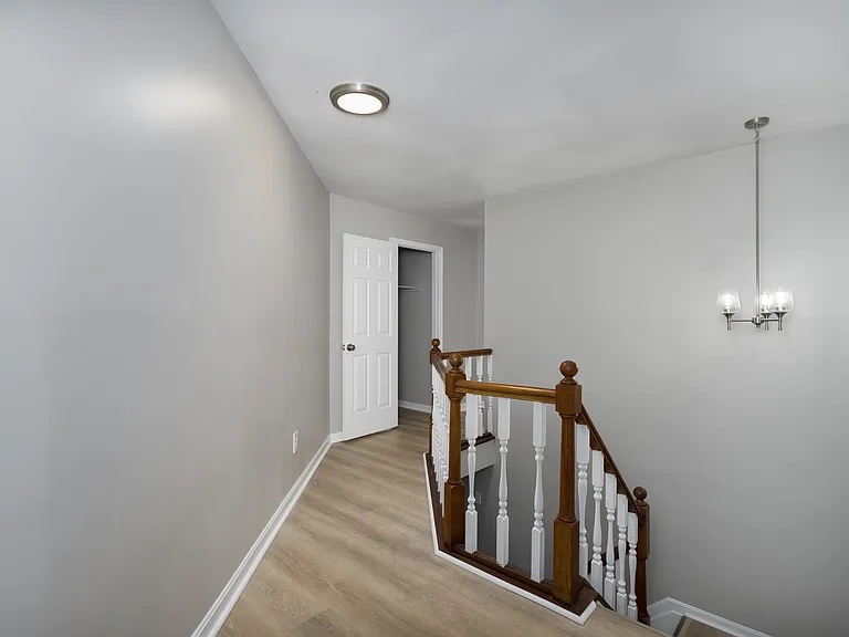 10 Kennedy Ct #B — Photo 13