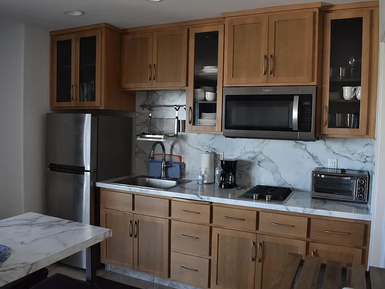 355 Hinds Ave — Photo 7