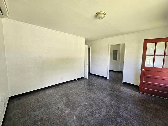 4th image of 287 Oak Ln