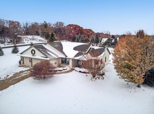 8852 Quail Run, Burlington, WI 53105